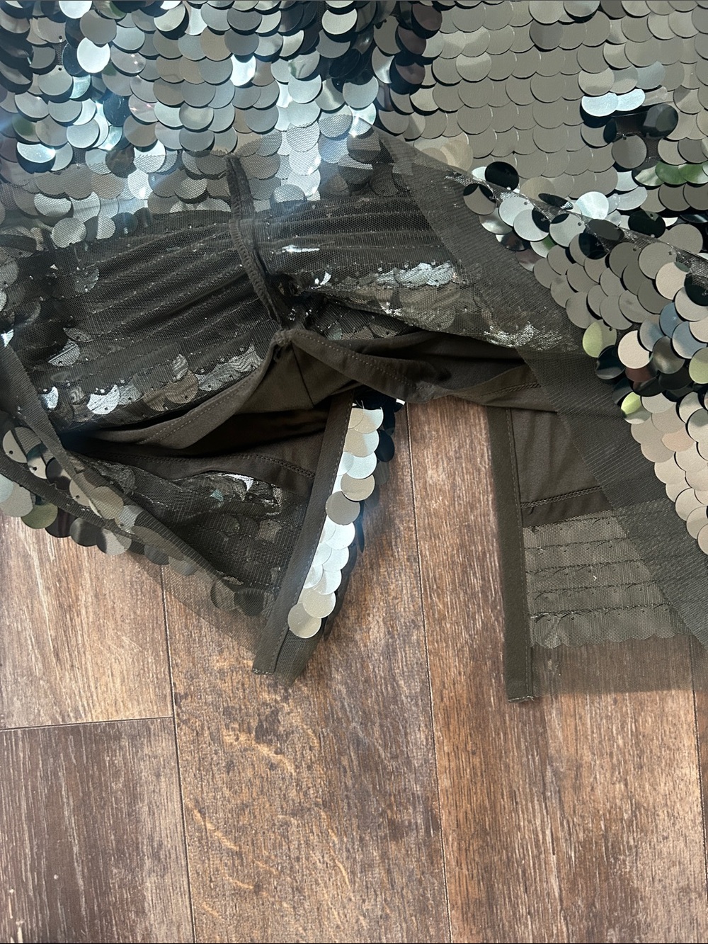 Sequined Green Pencil Skirt - Women's - Picture 5 of 7